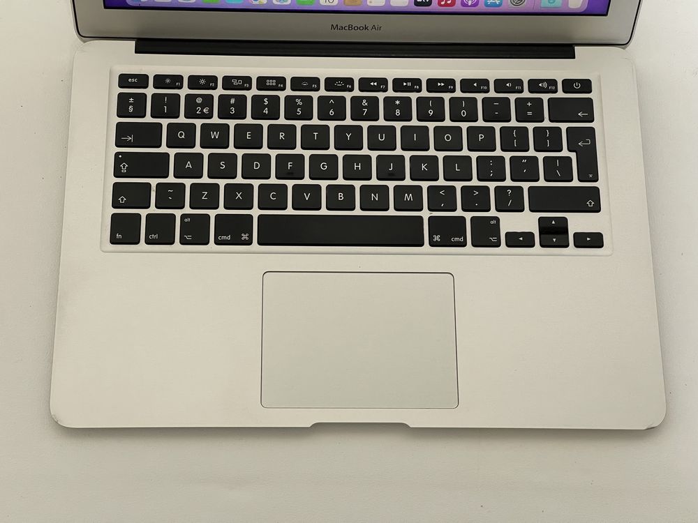 MacBook Air 13” 2015 | і5 | 8GB | 128GB • ГАРАНТІЯ