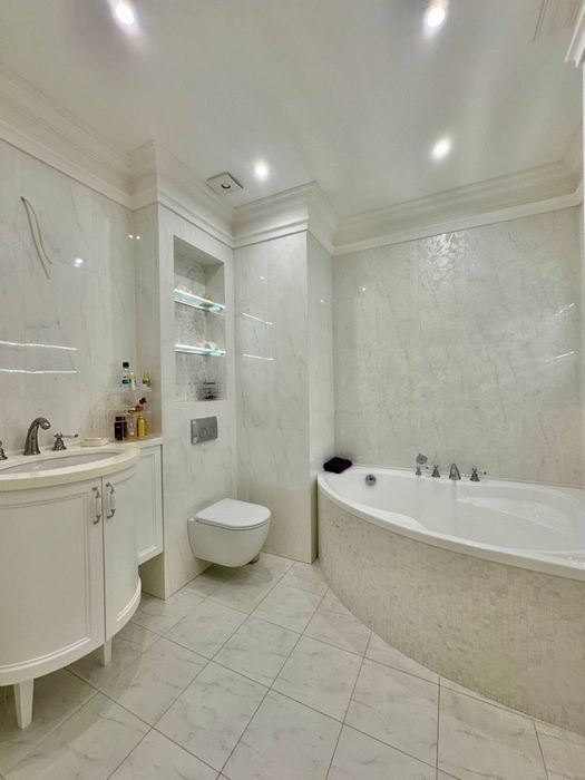 Продаж ЖК « Акварєль» , ЖМ Перемога