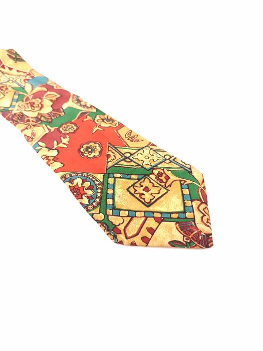 Prochownick żółty czerwony jedwabny krawat w kwiaty ap67