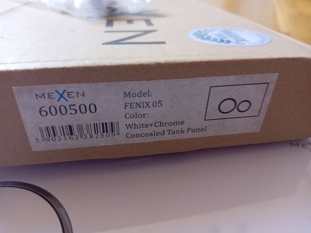 Przycisk do stelaża w mexen fenix 05