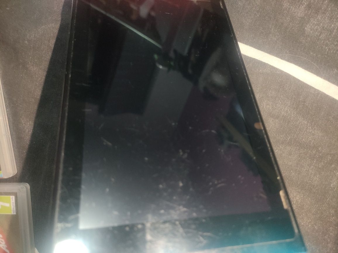 Nintendo Switch z ładowarką