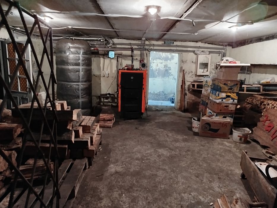 Продам ТЦ в центрі міста Бердичів Житомирської області