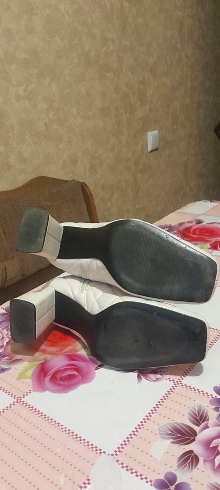 ботінки жіночі
