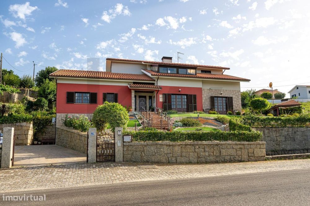 Casa da Fonte | Moradia T6 de Charme com 2.400m2 de Terreno