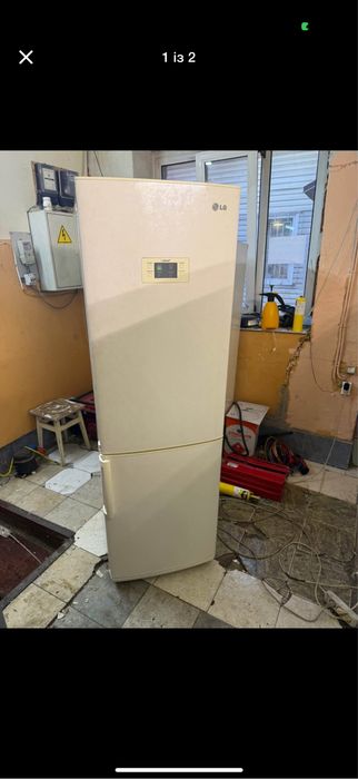 Холодильник LG гарний стан