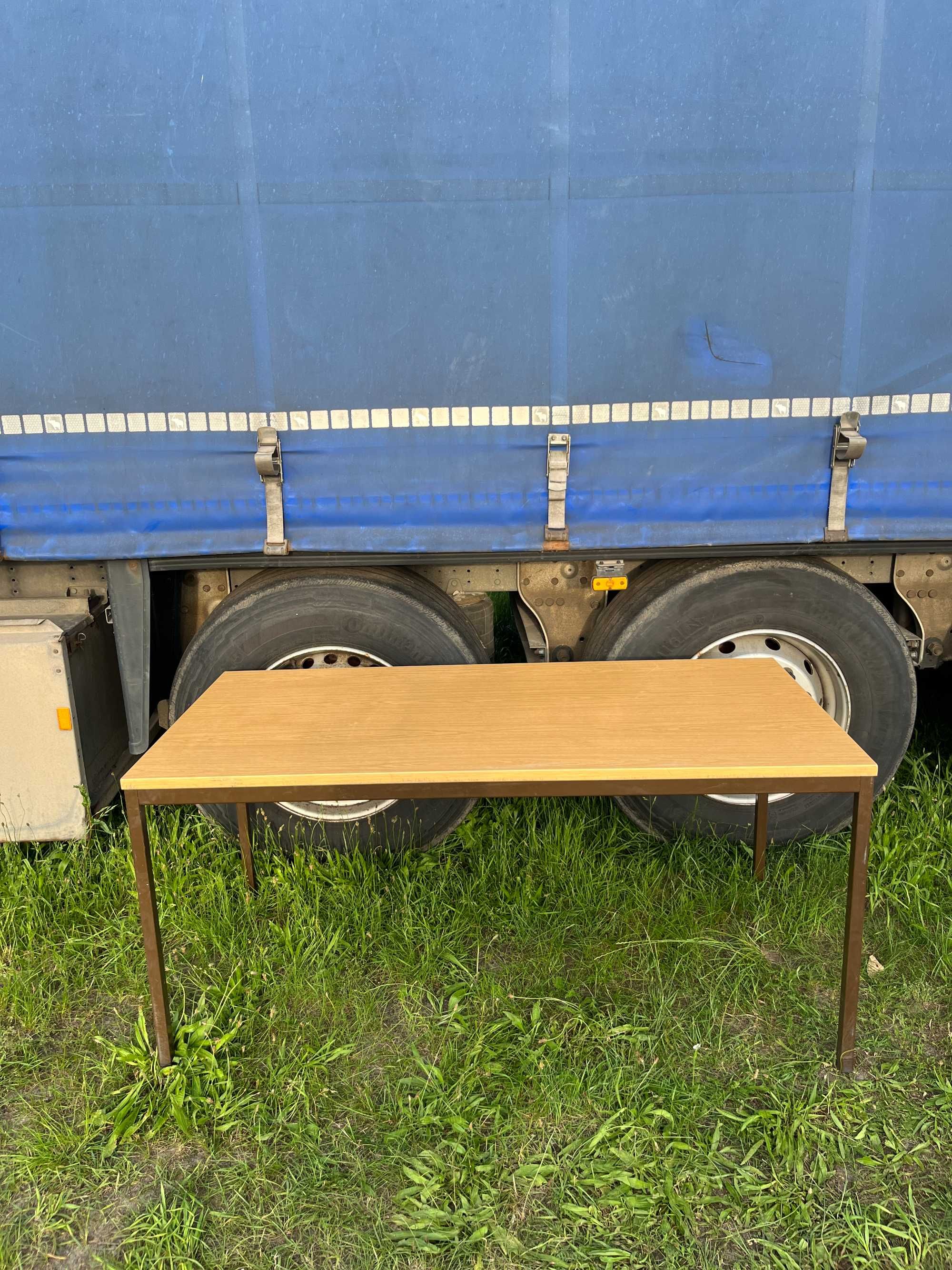 Stół na metalowym stelażu 160x 80, Super stan.