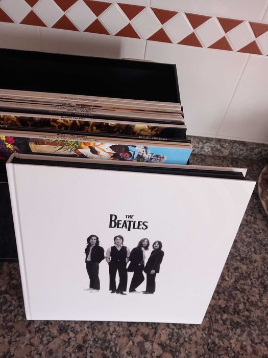 BEATLES Original Studio Recordings 14XLP Box Set Open Box! 2012 Apple