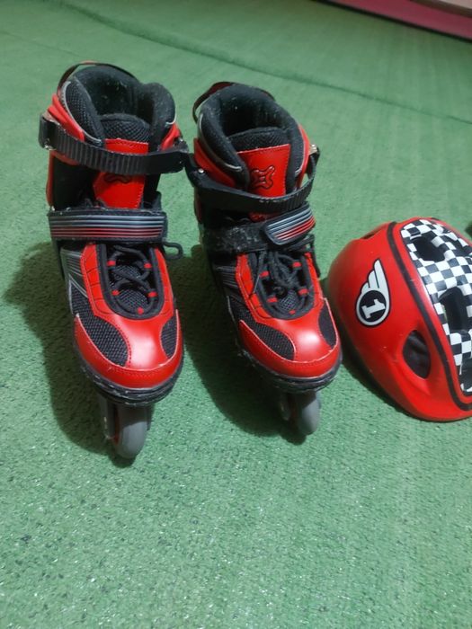 Patins linha 37-40 e capacete