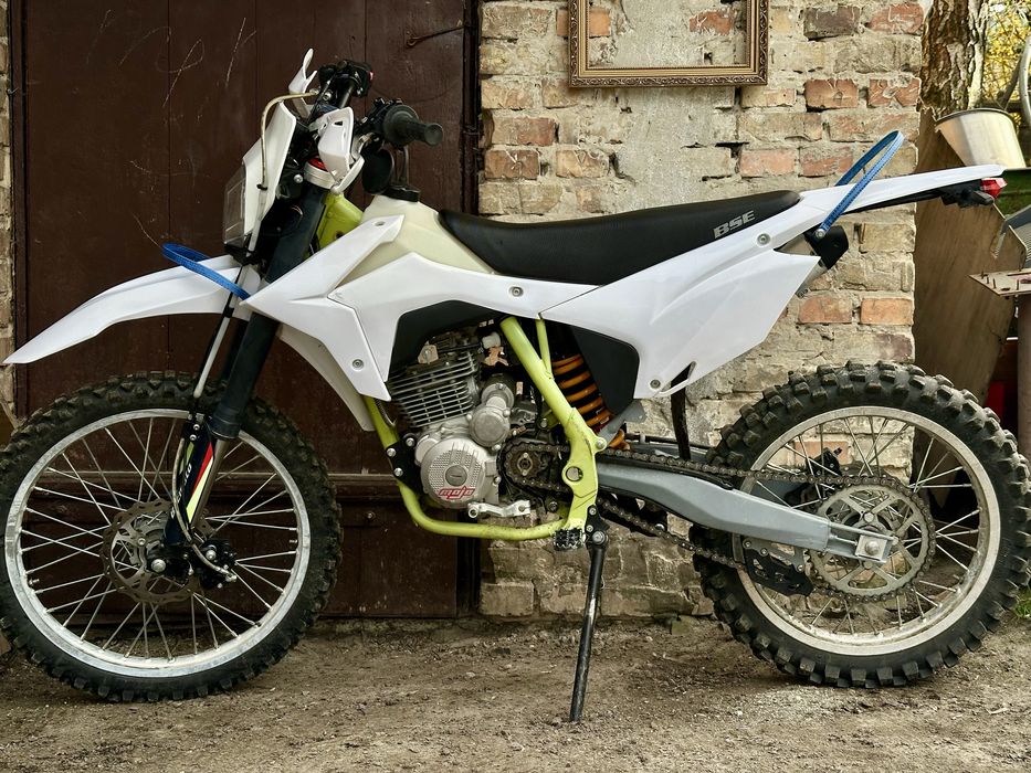Ендуро мотоцикл BSE J3D