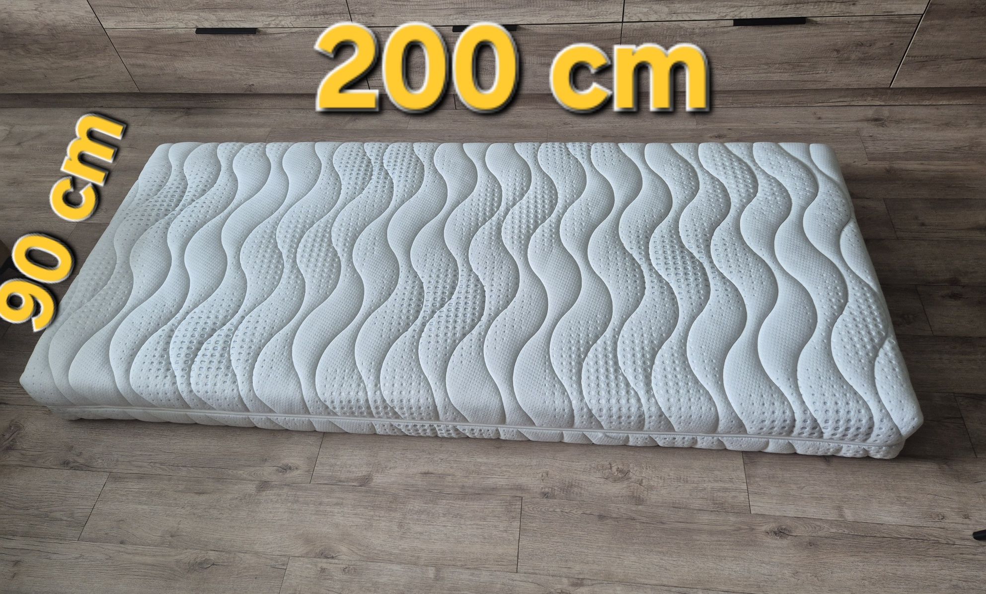 Materac 200x90 FEY (prawie nowy)