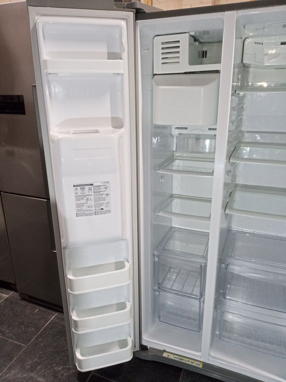 Холодильник LG Side-by-side NO-FROST  нержавейка из Германии