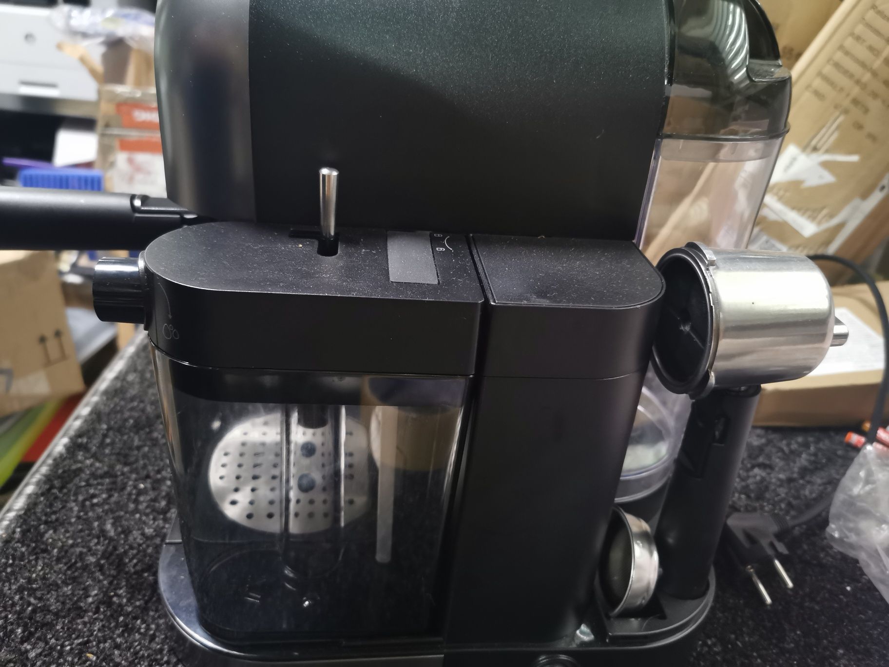 Ekspres kolbowy Cecotec Cumbia Power-ccino seria 20
