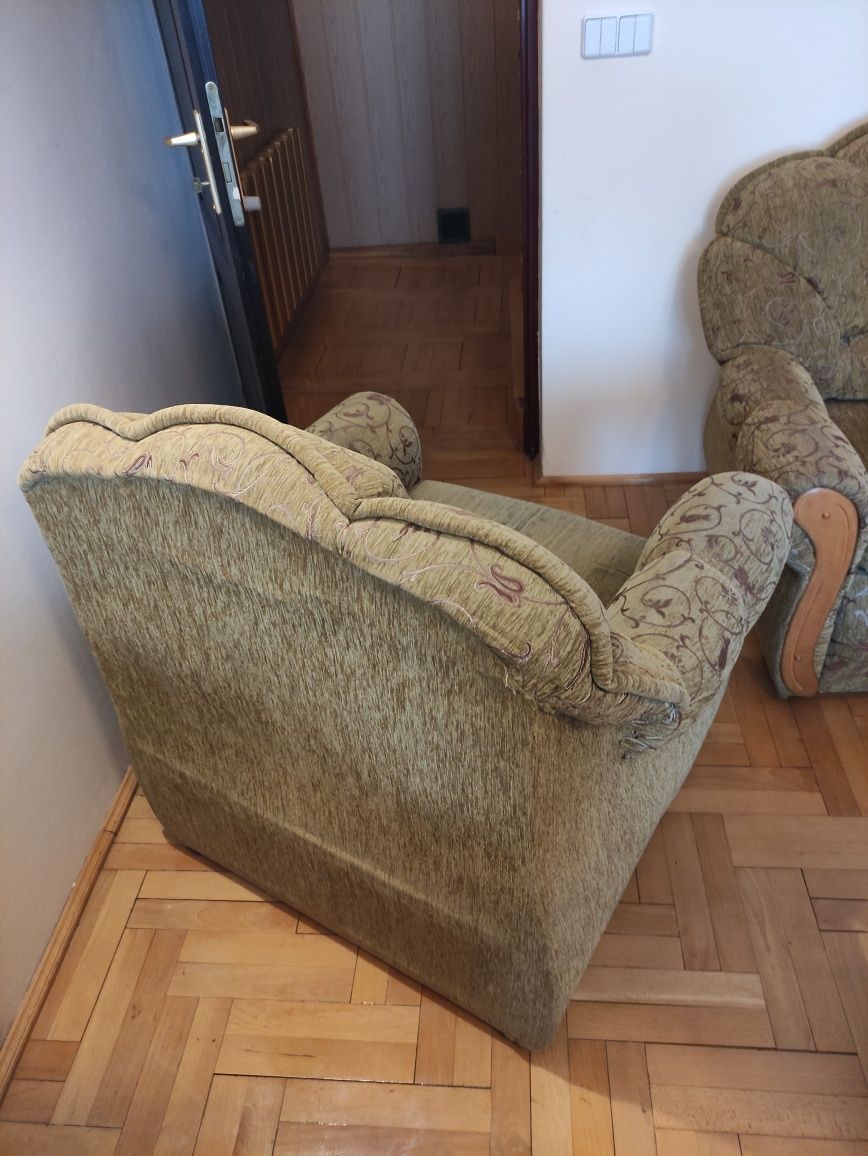 Sprzedam komplet sofa + 2 fotele