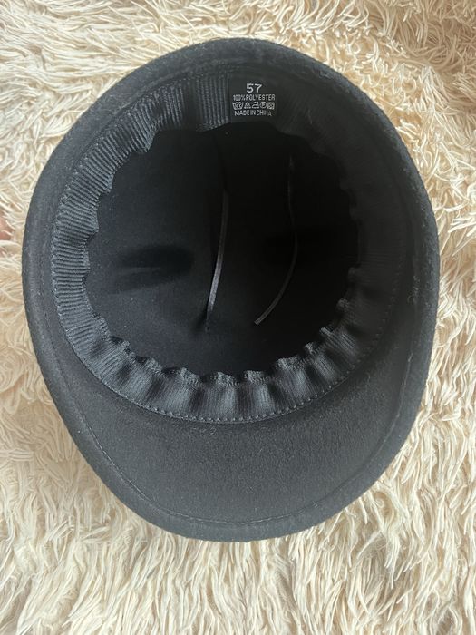 Жокейська фетрова жіноча шляпа осіння шапка берет капелюх з вушками