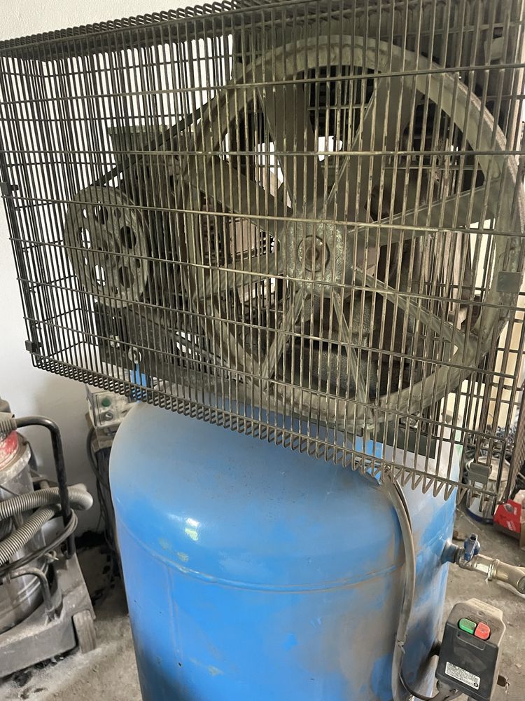 Kompresor Fini BK 119-270V-7,5 • 270l • 7,5KM •