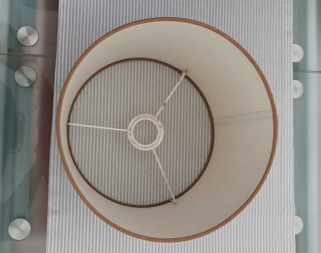 Candeeiros de mesa