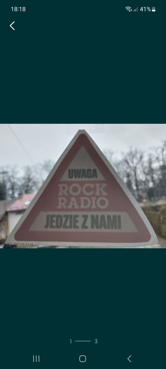 Naklejka ma szybę auto uwaga rock radio jedzie z nami + okrągła