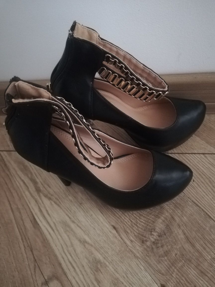 Ideal Shoe Skórzane Szpilki Obcas Koturna Roz 37