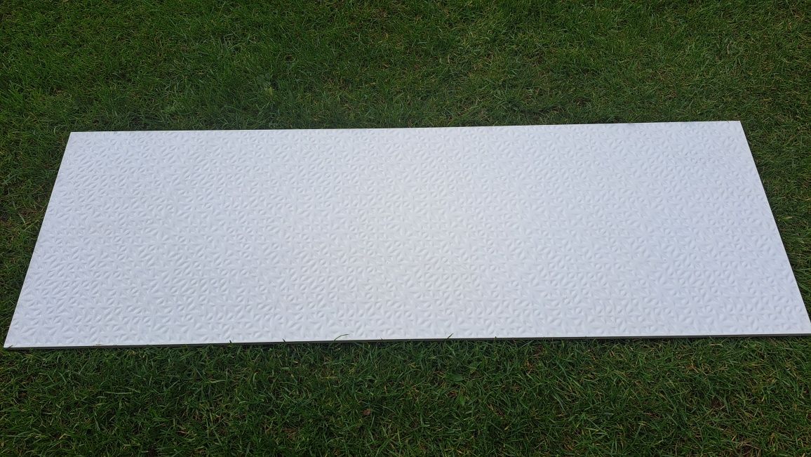 Płytki ścienne 29,5 cm x 90 cm nowe Pasta Blanca White Body