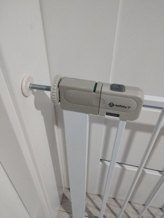Safety 1st Bramka rozporowa na schody drzwi 73-80cm