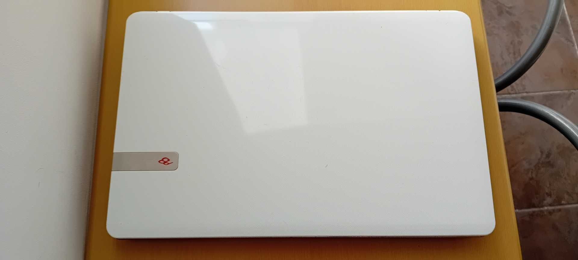 Computador Packard bell