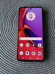 Motorola G84 5G Pantone Viva Magenta