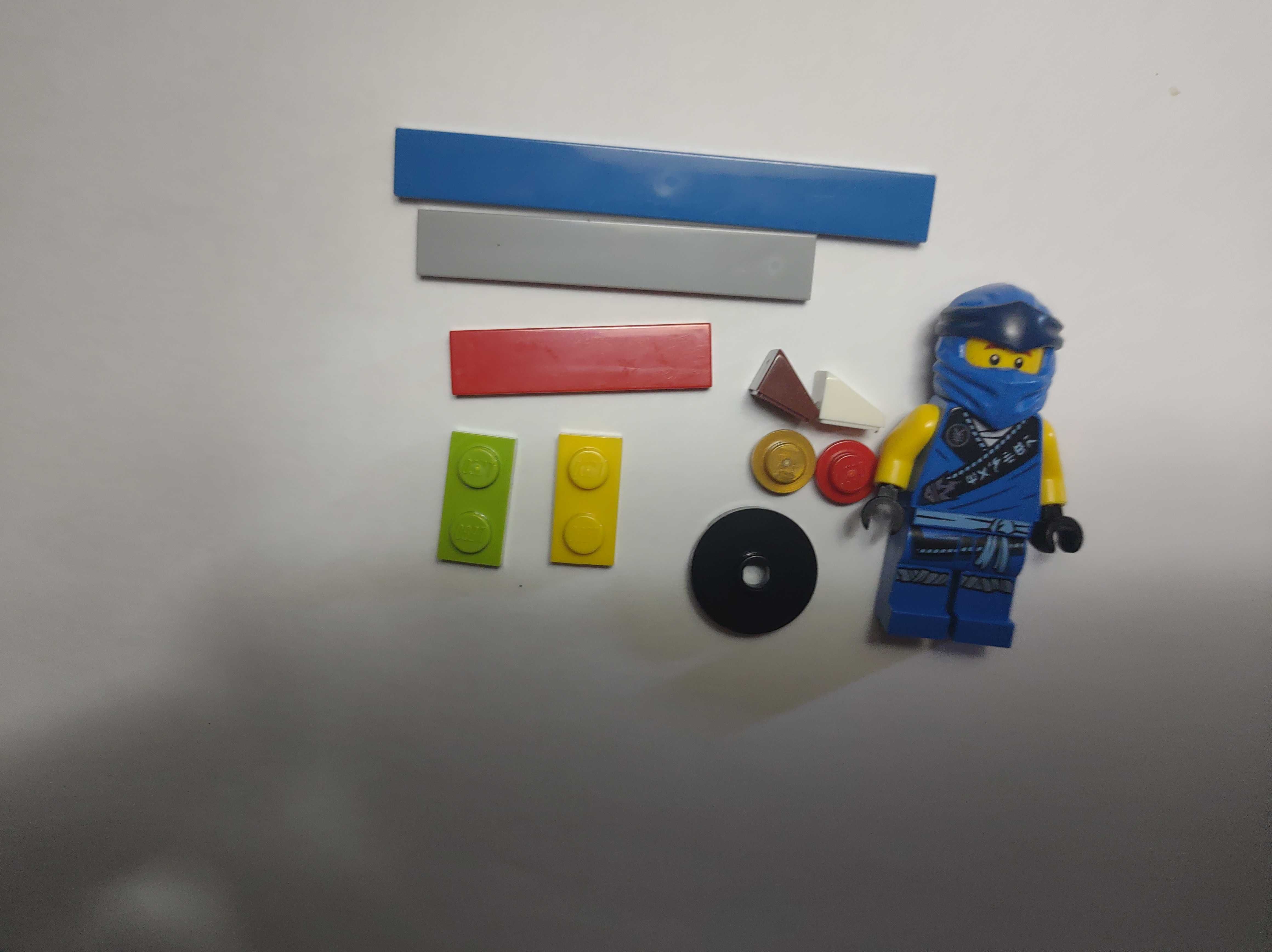 Lote mini figura LEGO e peças, LEGO Original 8