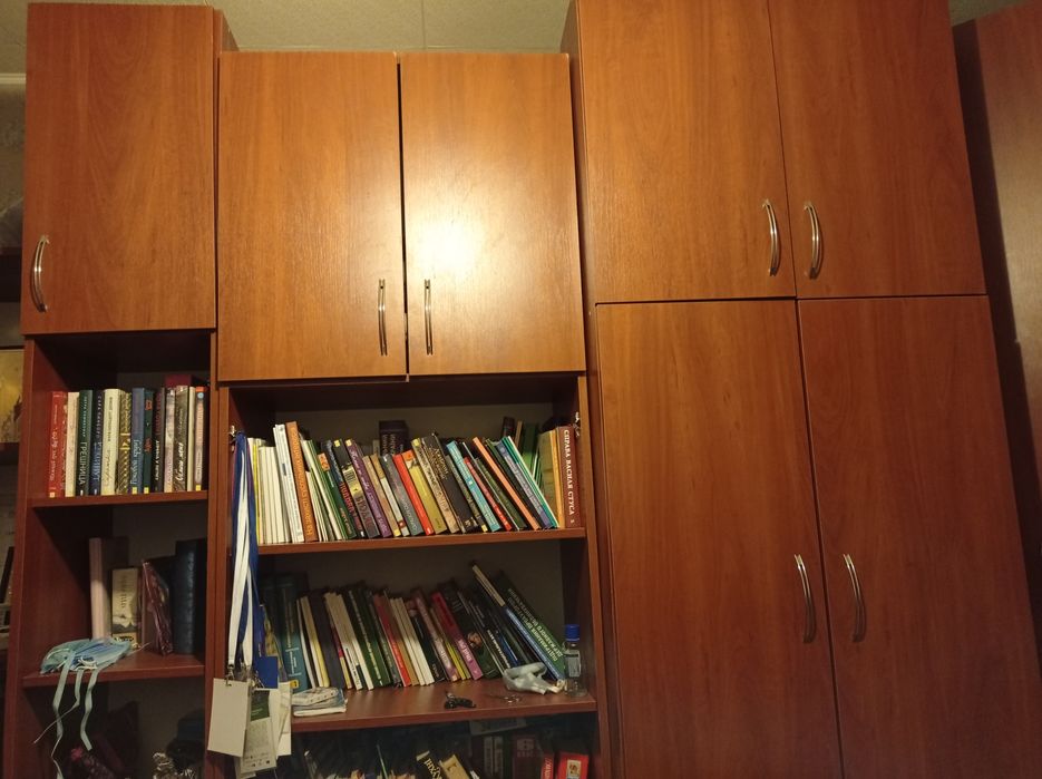 Офісна мебель. Б./у.