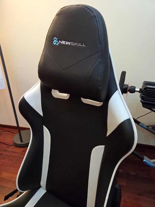 Cadeira gaming Newskill