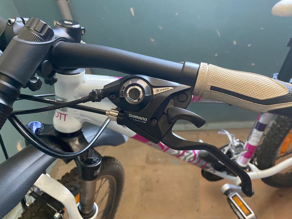 Продам фирменный велосипед SCOTT CONTESSA ACTIVE 50 27.5