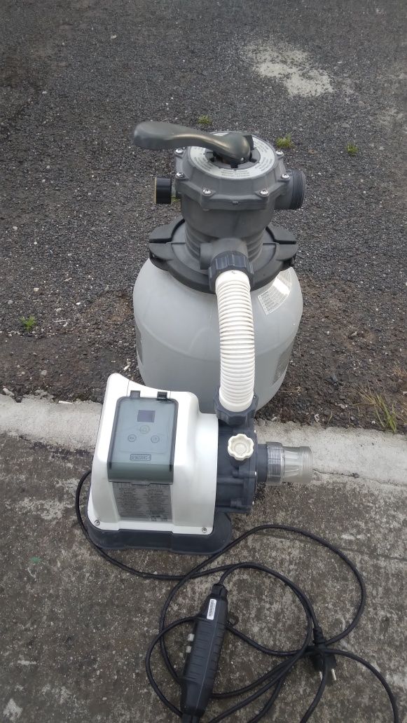 Pompa piaskowa Intex ze zbiornikiem filtrcyjnym z głowicą 6-drożną