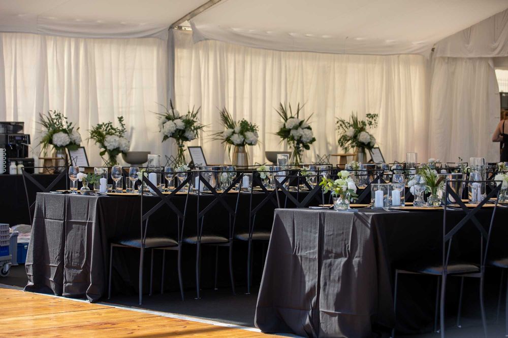 Wynajem krzeseł wesele chameleon chiavari boho glamour ghost Kraków