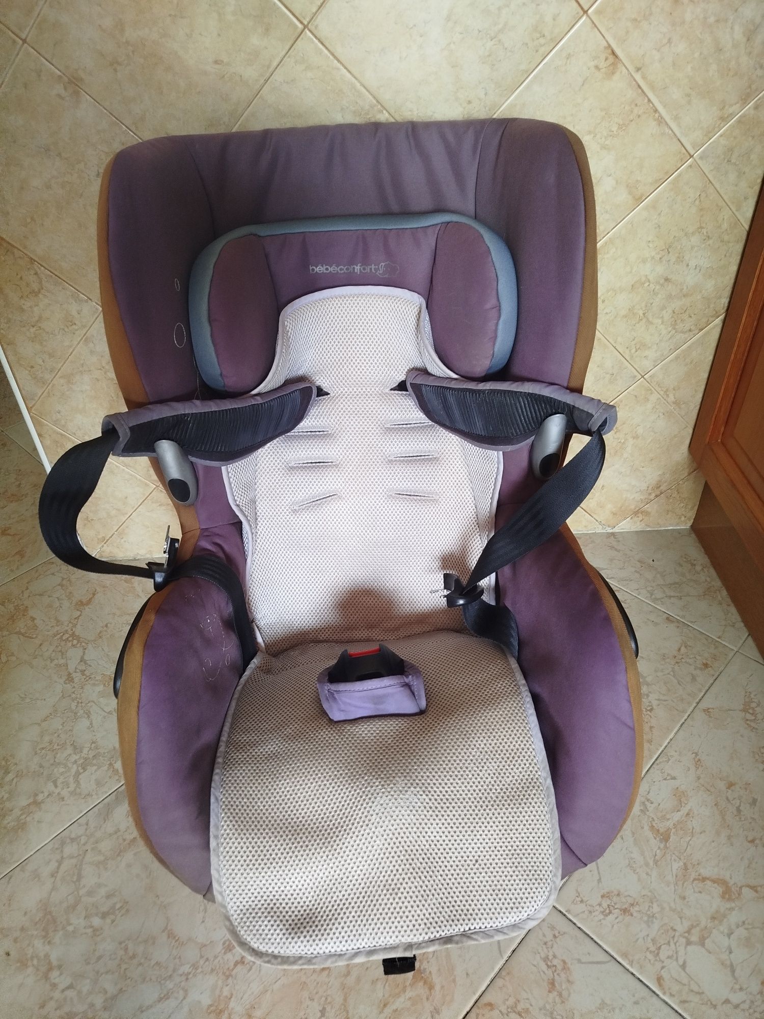 Cadeira auto Bebe