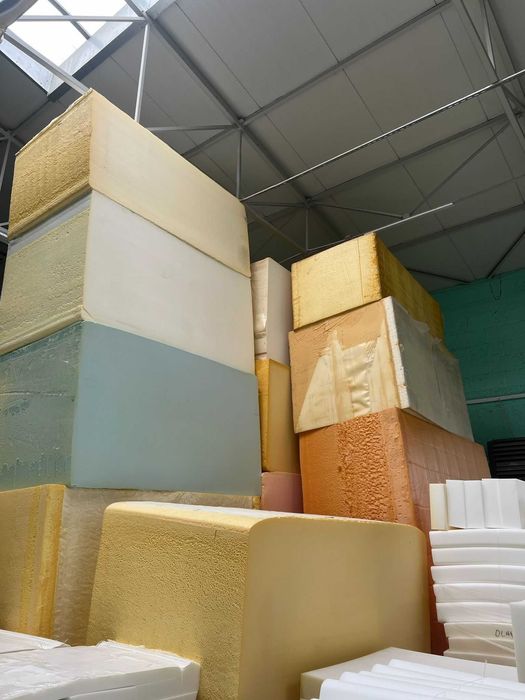 Pianka tapicerska II gatunek, duże bloki