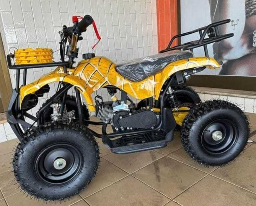 Moto 4 Criança ( comprada em Agosto usada 1x) até 10 anos