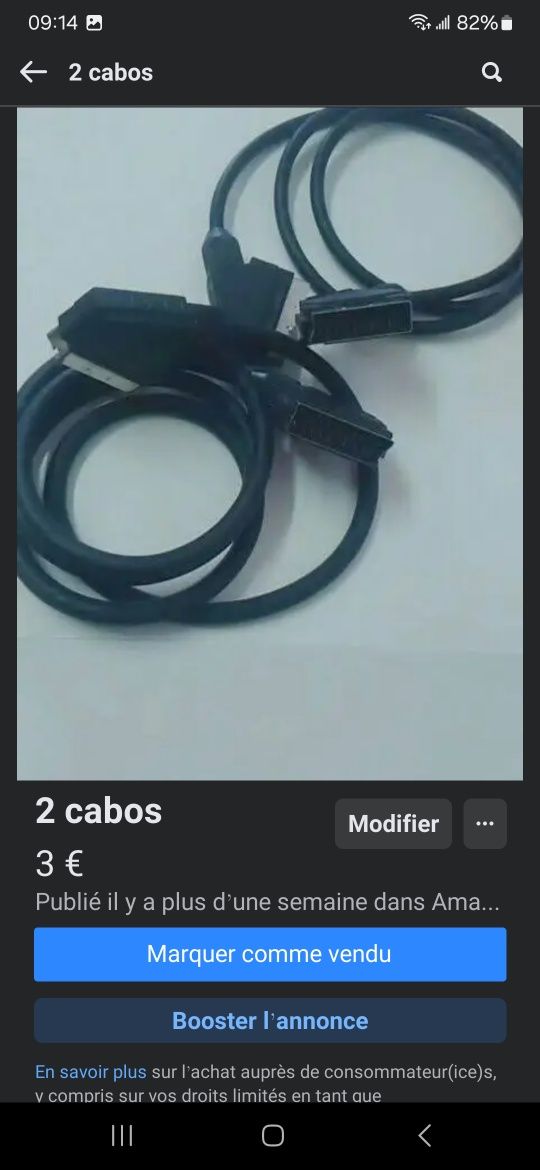 um saco de cabos VGA e DVI.  cabos de som etc 20 euros para