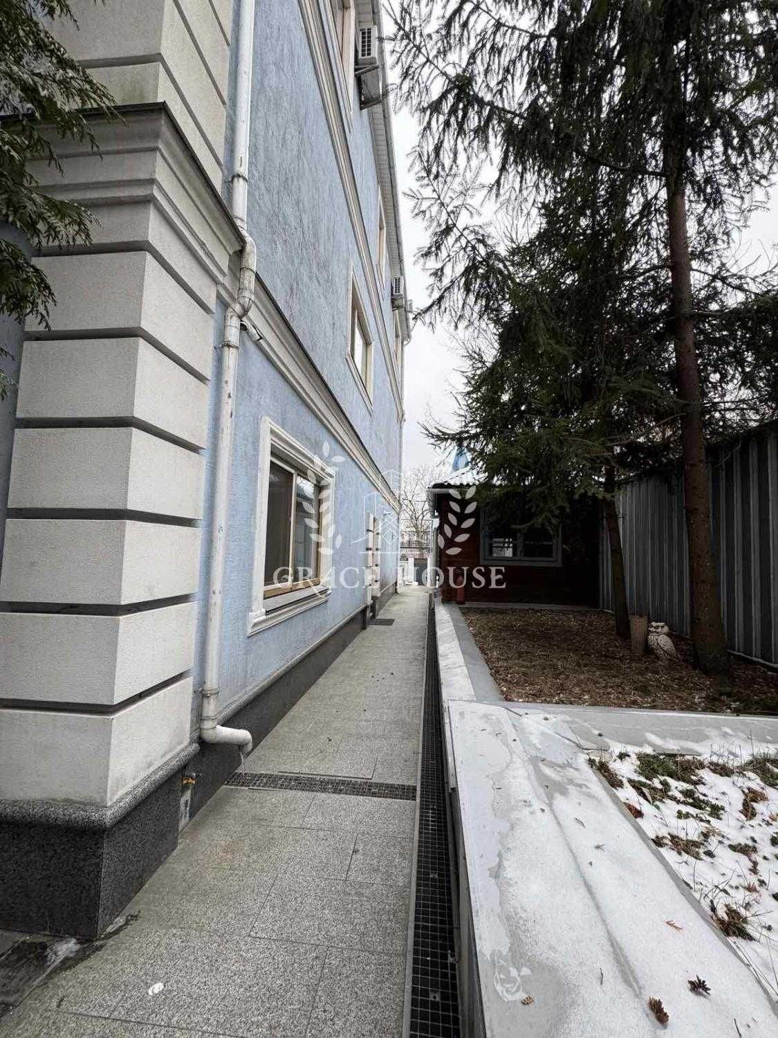 БЕЗ% Продажа дома 460м.кв. с бассейном, Печерск, Зверинецкая, центр