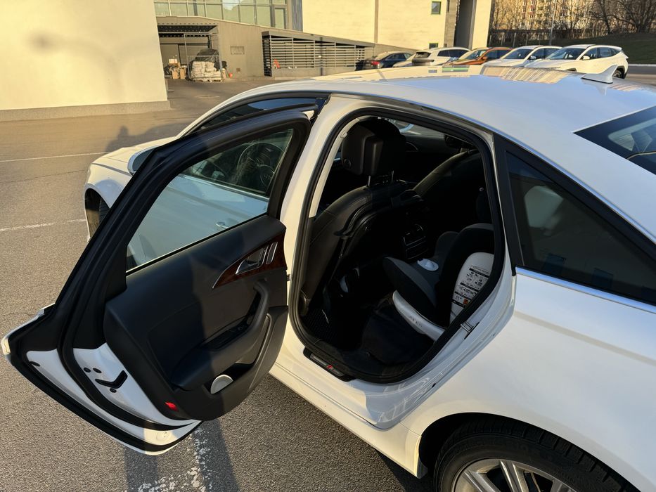Авто Audi A6 2014 3.0ftsi Quattro