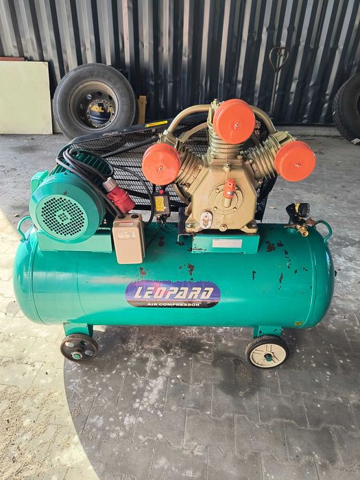 Sprężarka tłokowa