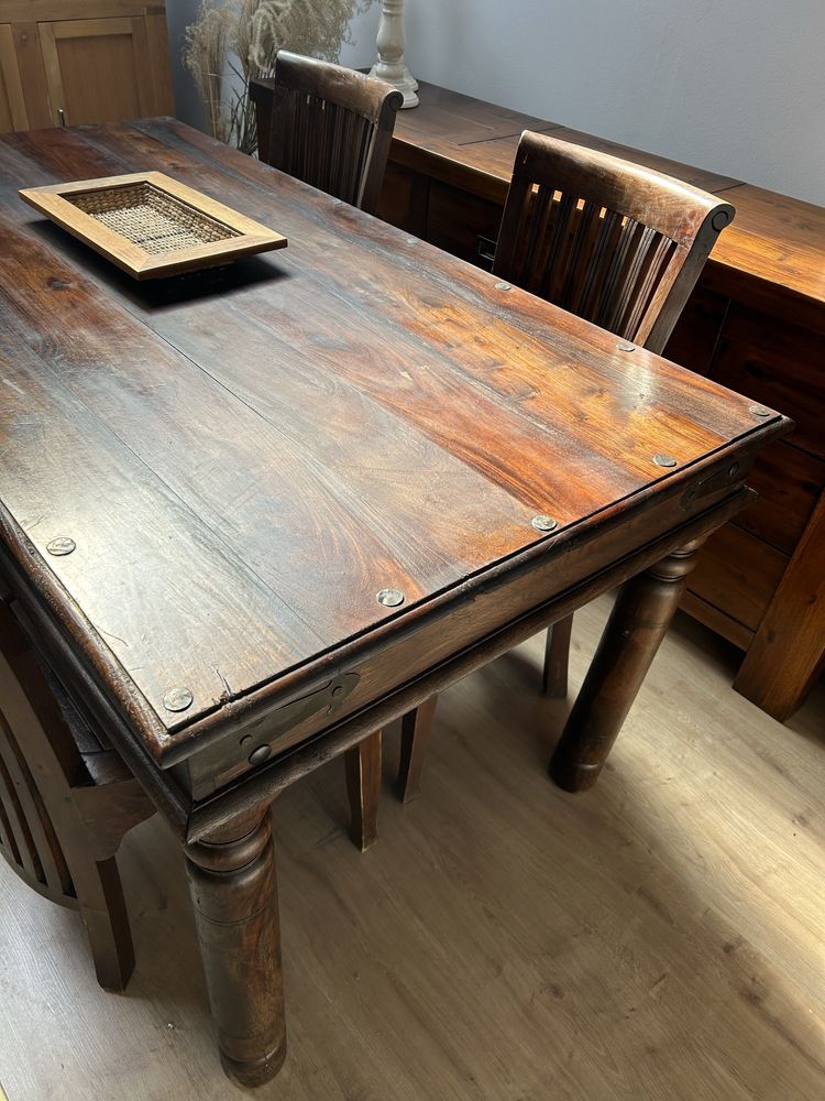 stół drewniany palisander indyjski z okuciami na toczonych kolonialny