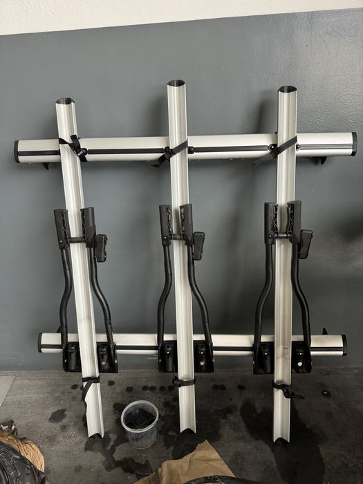 Barras tejadilho tres bicicletas seat leon peugeot e nissan leaf