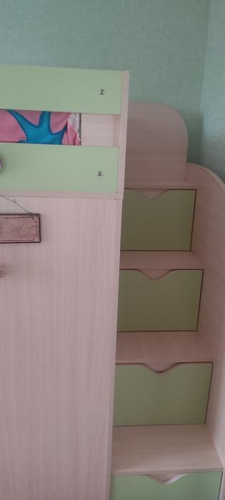 Ліжко Кровать чердак в гарному стані