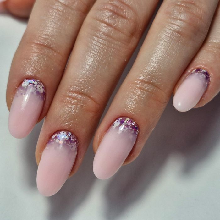 Stylizacja paznokci, paznokcie żelowe, hybryda