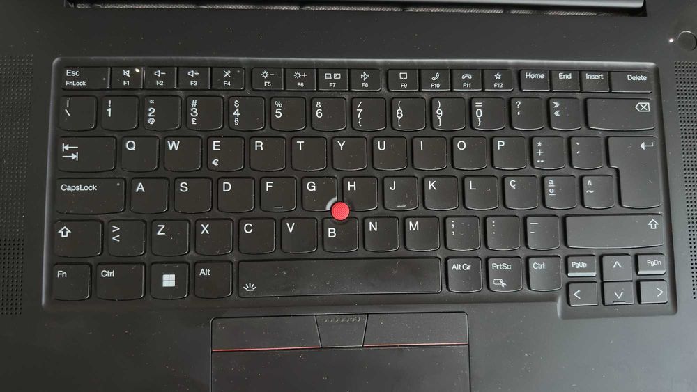 ThinkPad X1 Extreme Gen 4 Carbon Fiber 32GB RTX3050Ti i7-11850H 1TB