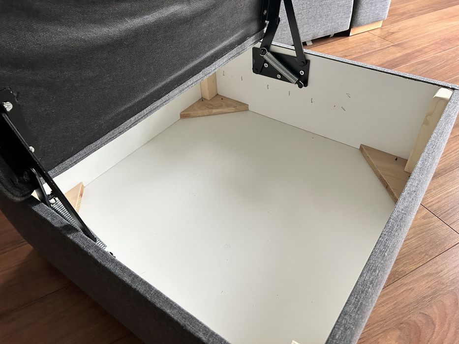 Puf z pojemnikiem średni Milton Vox 70x70