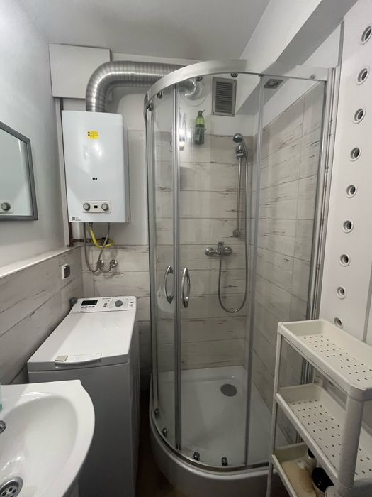 Wynajmę dwupokojowe mieszkanie dla studentów, oś. Ligota - 1700 zł