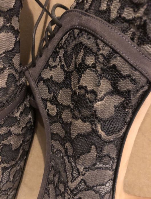 Sapatos renda em seda da POLLINI tmn 39 1/2