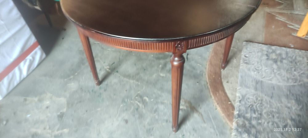 Stół okrągły po renowacji