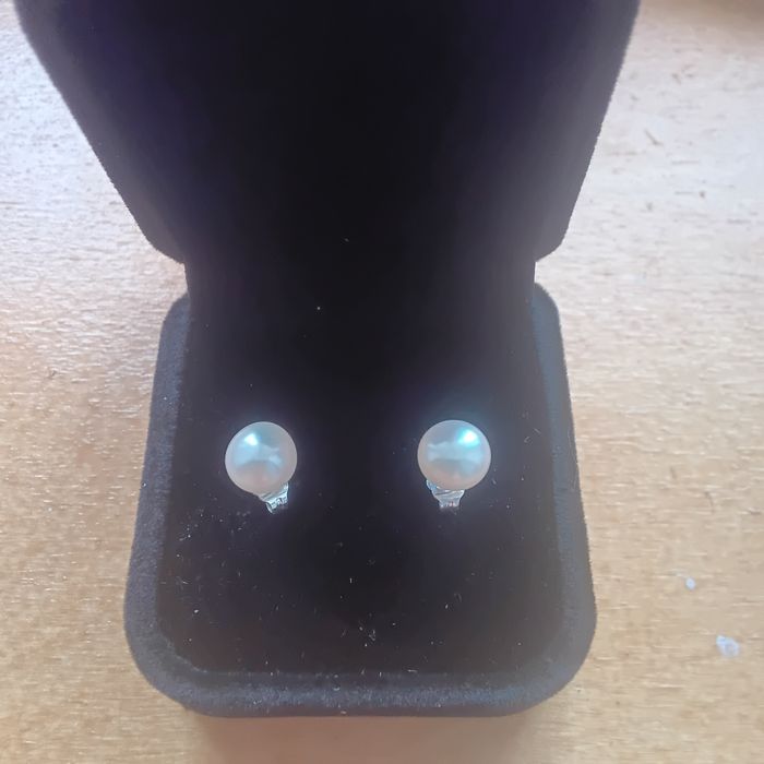 Brincos em prata com pérolas naturais