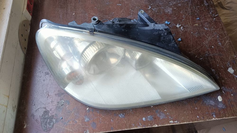 Ótica Ford Galaxy farol 2005 DRT